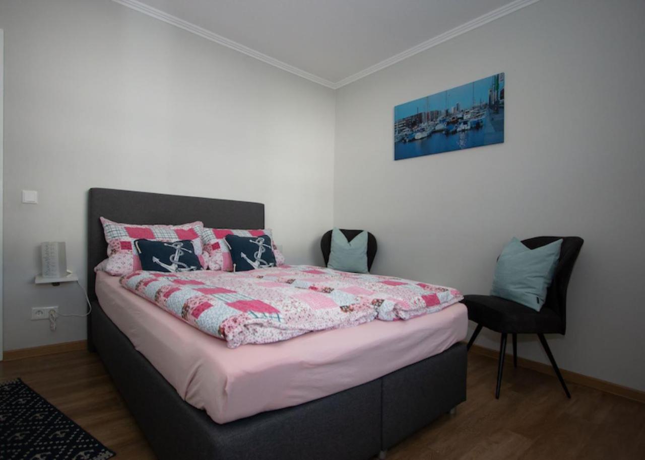 Ferienwohnung Breitschuhs Havenwelten เบรเมอร์ฮาเฟิน ภายนอก รูปภาพ